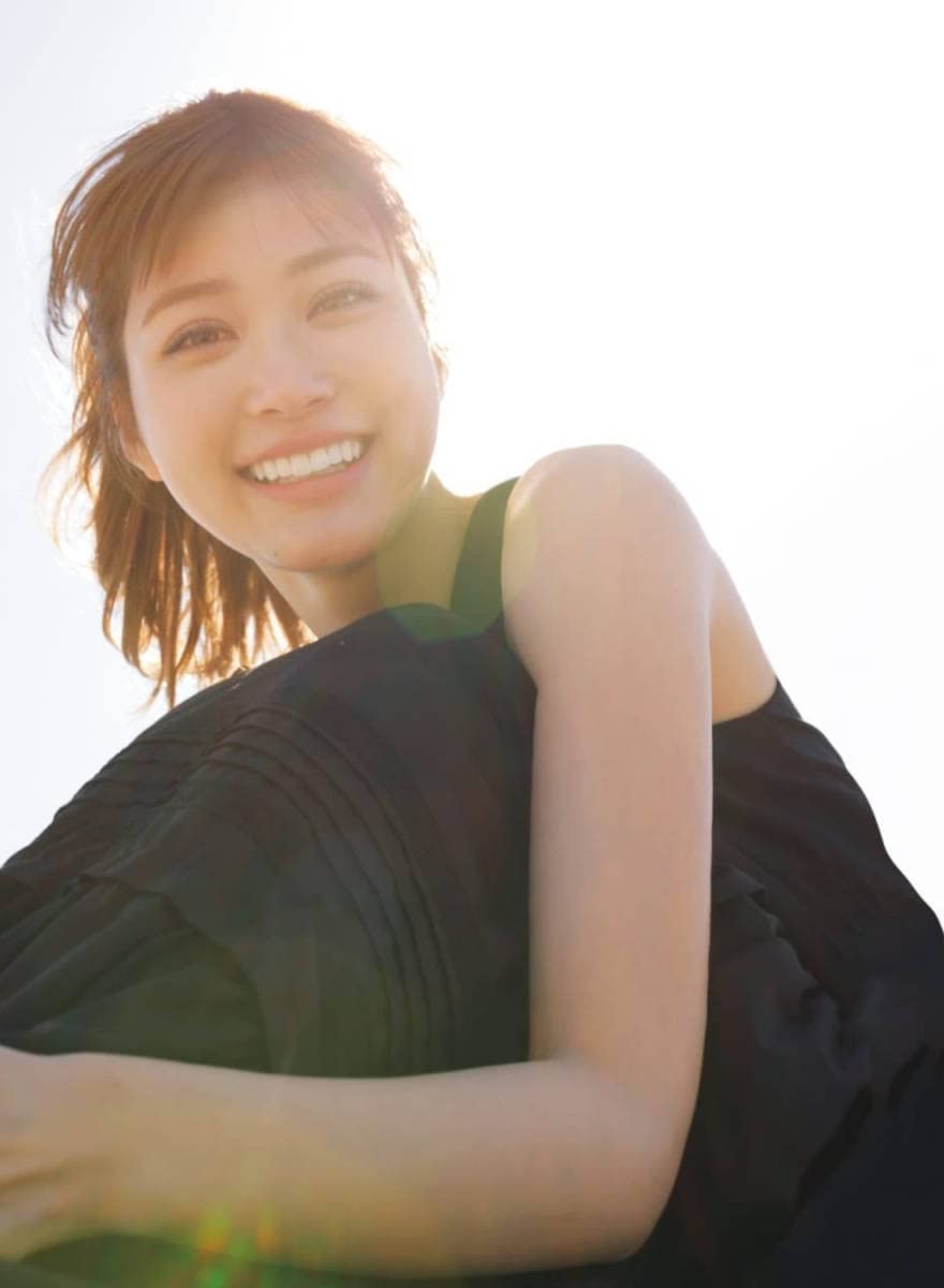 Amazon.co.jp: タレント 生見愛瑠 L判 写真 50枚 まとめ売り！ : おもちゃ